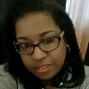 Meet your Posher, Shenita